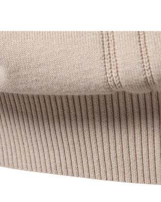 Herrenpullover mit Karomuster