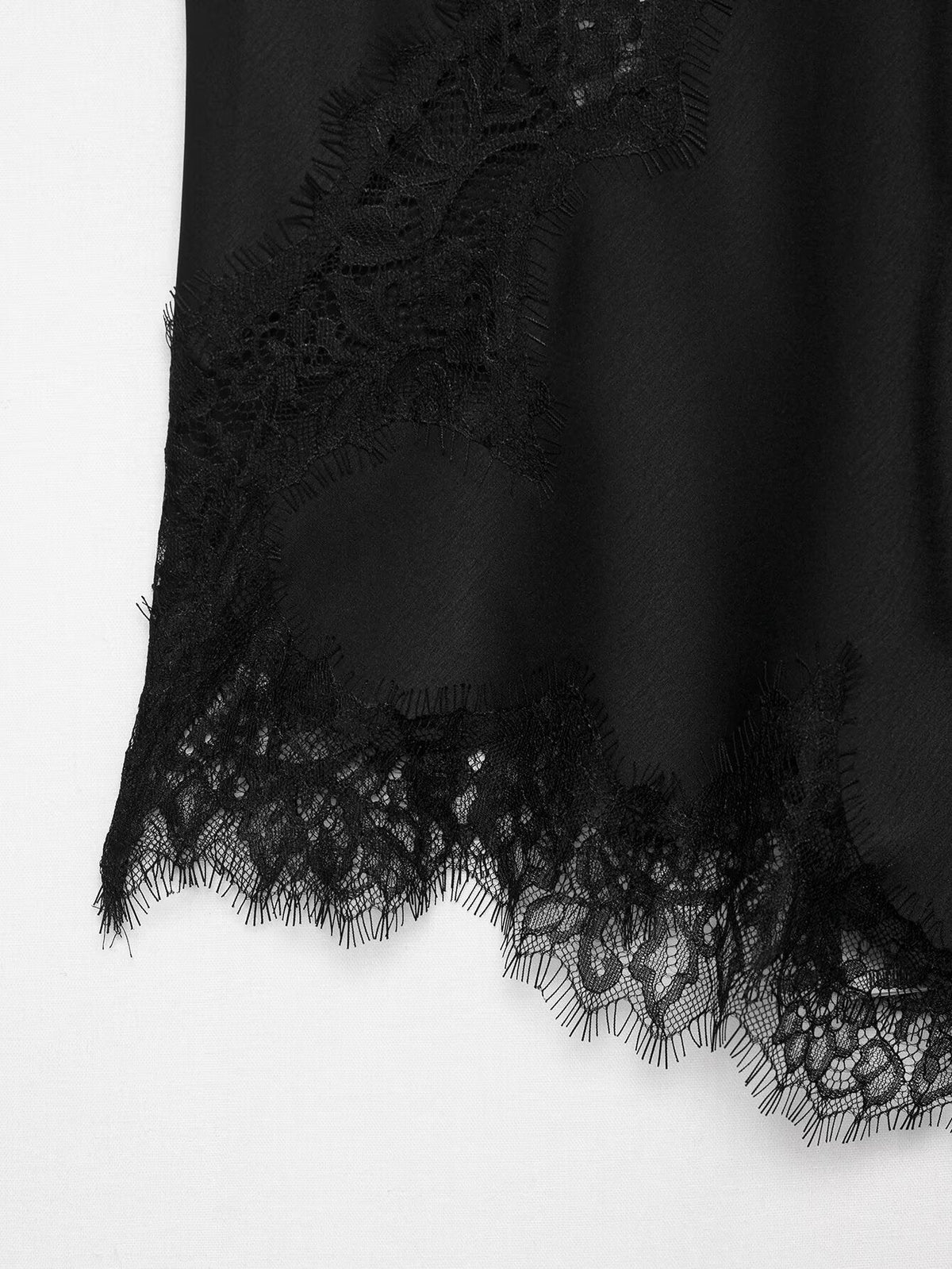 Amber | Asymmetrisches Satin-Spitzen-Cami-Top