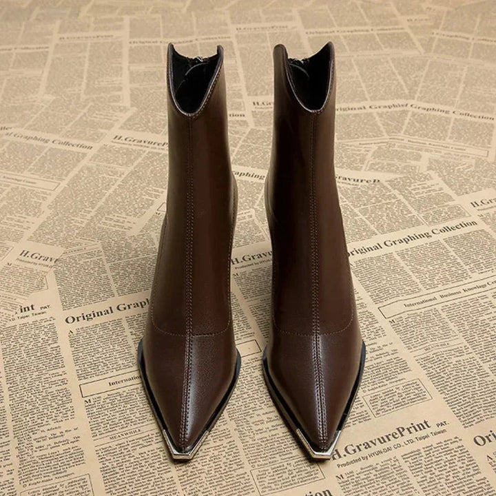 Damen Stiefel aus Kunstleder mit Metallkappe