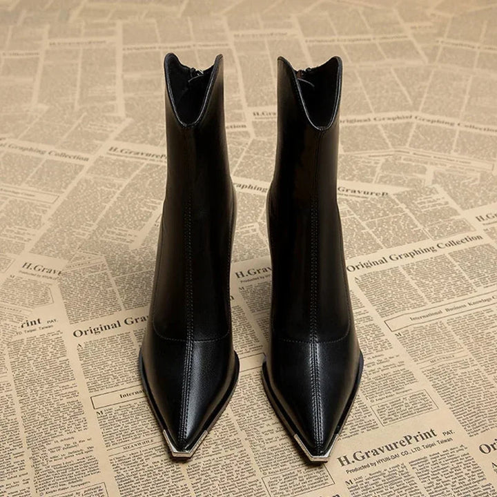 Damen Stiefel aus Kunstleder mit Metallkappe