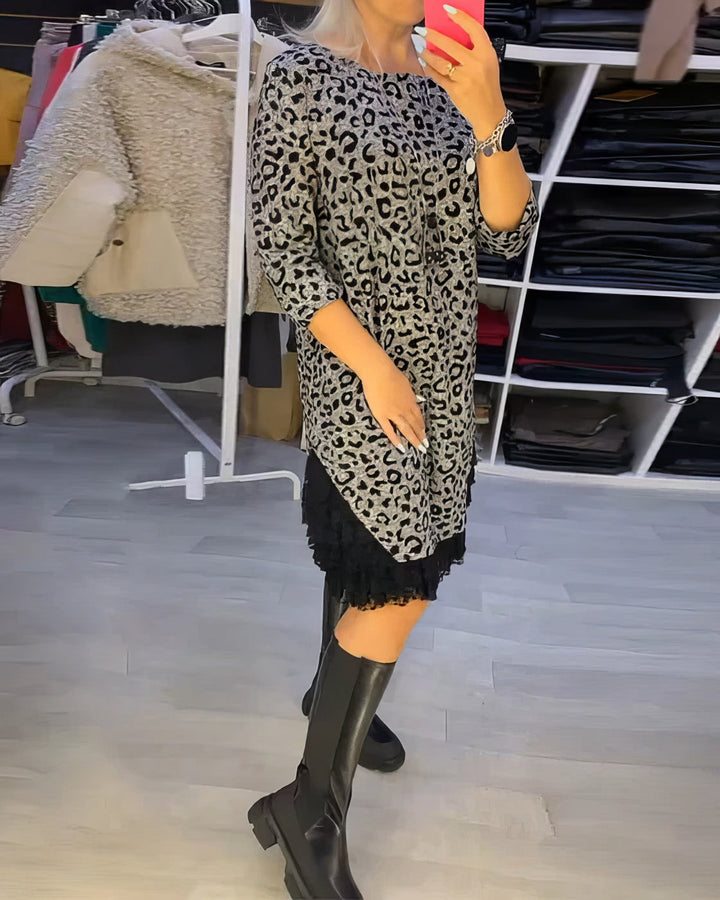 Elegante Damen Kleider | Figurbetontes Leopardenmuster Kleid mit Klassischem Rundhalsausschnitt | Stilvoller Look für Alltag und besondere Anlässe