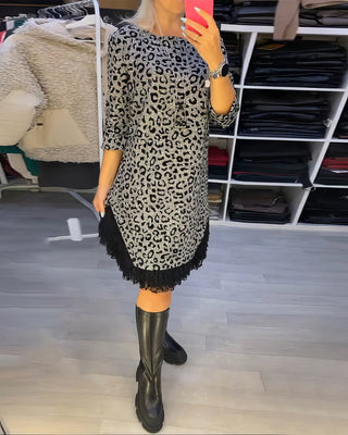 Elegante Damen Kleider | Figurbetontes Leopardenmuster Kleid mit Klassischem Rundhalsausschnitt | Stilvoller Look für Alltag und besondere Anlässe