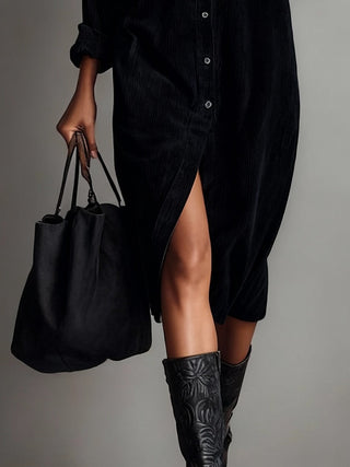 Béatrice | Midi Kleid aus Cord mit Taschen und einfacher Knopfleiste