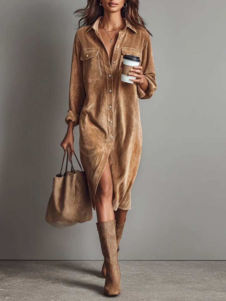 Béatrice | Midi Kleid aus Cord mit Taschen und einfacher Knopfleiste