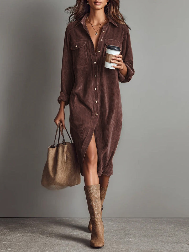 Béatrice | Midi Kleid aus Cord mit Taschen und einfacher Knopfleiste